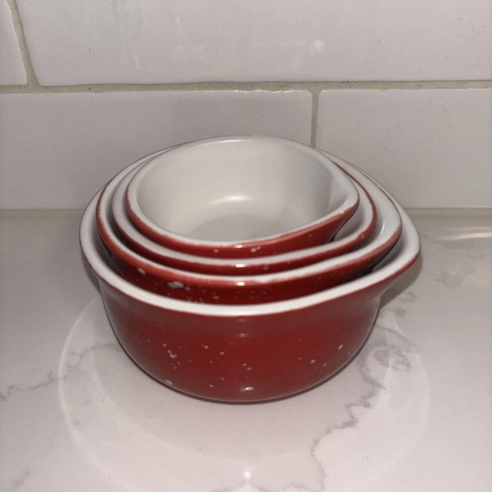 Sleigh Bell Bistro Measuring Cups Red Stackable‎ 1c, 1/2c 1/3c 1/4c Set of 4